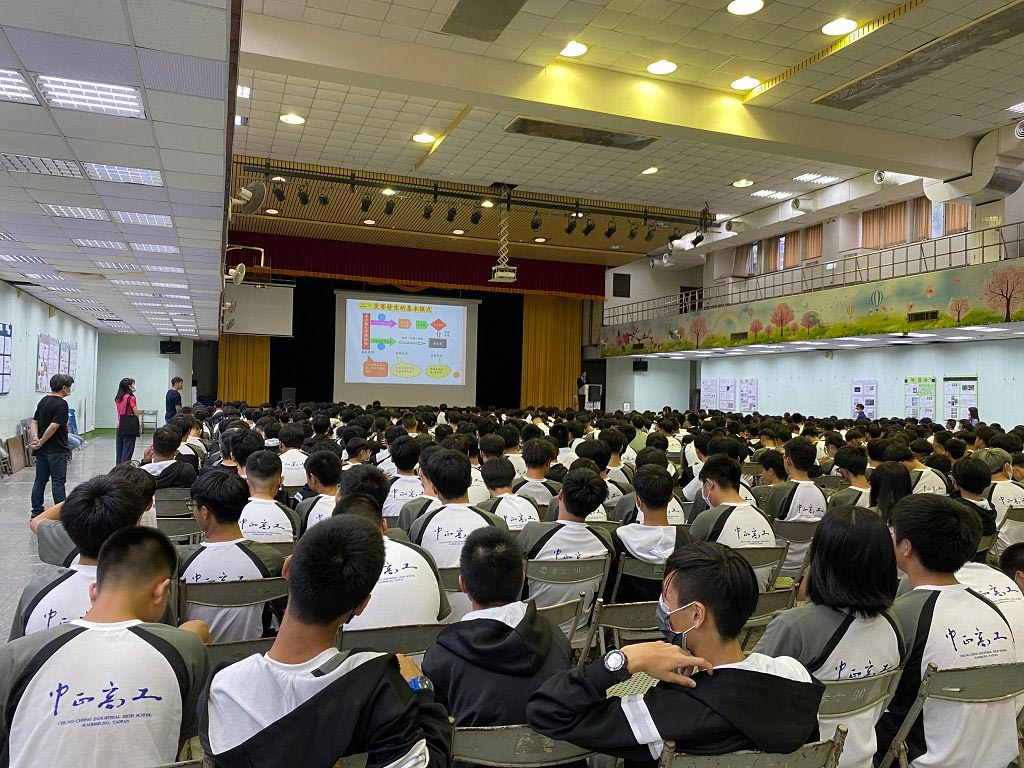 2--高雄市立中正高工新生職安宣導--20231011--7_0